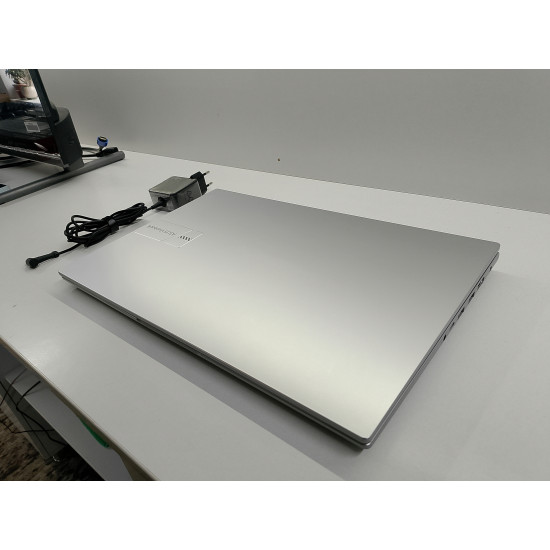 Ноутбук ASUS VivoBook 15/Intel Core i3-1215U/Intel UHD Graphics/8 GB DDR5/SSD-512 GB (M2)
