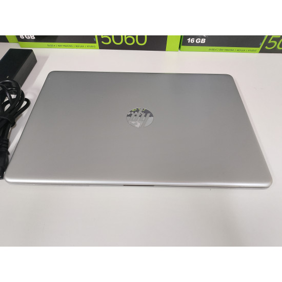 Ноутбук HP 15S/Ryzen 3 5300U/8 GB DDR4/SSD - 256 GB (M2)