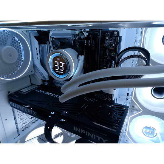 Игровой ПК GIGABYTE FORCE WI-FI/Ryzen 7 7700/RTX 5070 (12 GB)/32 GB DDR5/SSD - 1 TB (M2)